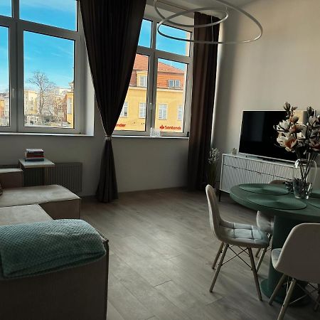 Loft Przy Placu Niepodleglosci Lägenhet Jelenia Góra Exteriör bild