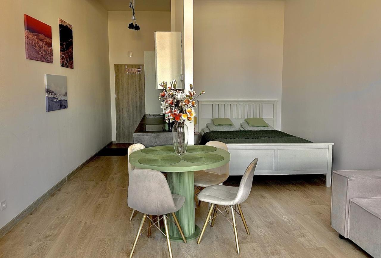 Loft Przy Placu Niepodleglosci Lägenhet Jelenia Góra Exteriör bild